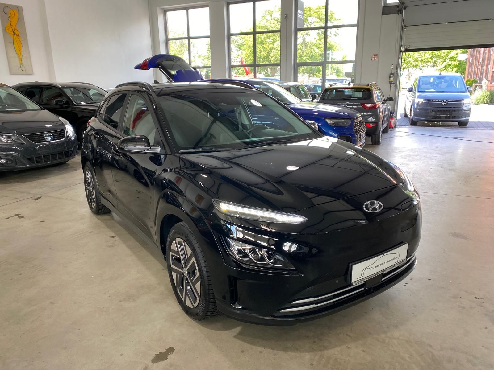 Fahrzeugabbildung Hyundai Kona Trend Elektro 150kW/DIS/RFK/LED/SH/