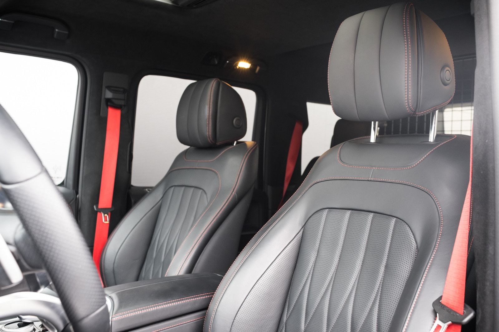 Fahrzeugabbildung Mercedes-Benz G 500-Burmester-Manufaktur-Leder-Night-Paket