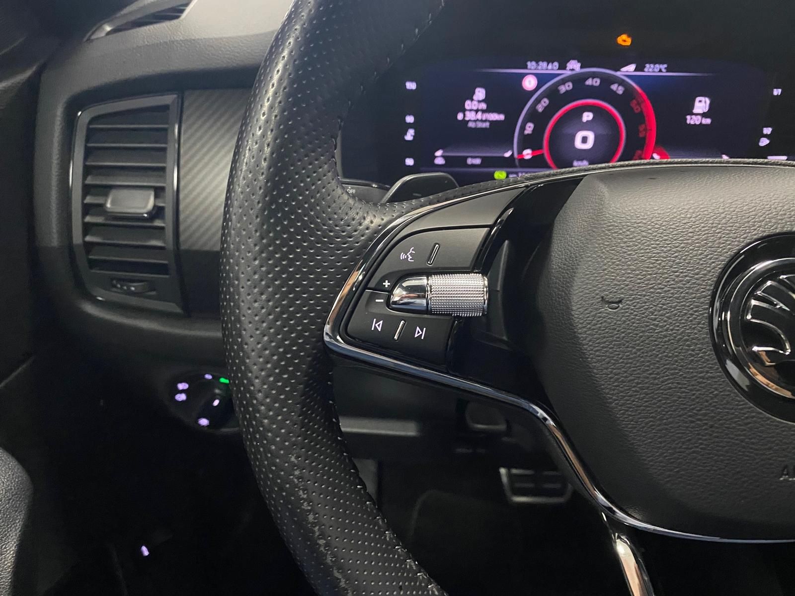 Fahrzeugabbildung SKODA Kodiaq 2.0 TDI DSG Sportline AHK+APP+STANDHEIZUN
