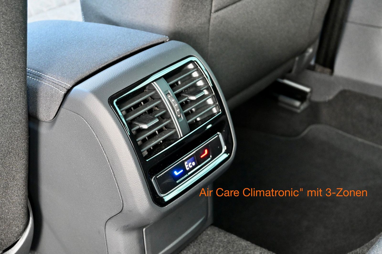 Fahrzeugabbildung Volkswagen Passat Variant 1.4 TSI DSG GTE °ACC°AHK°IQ°360°