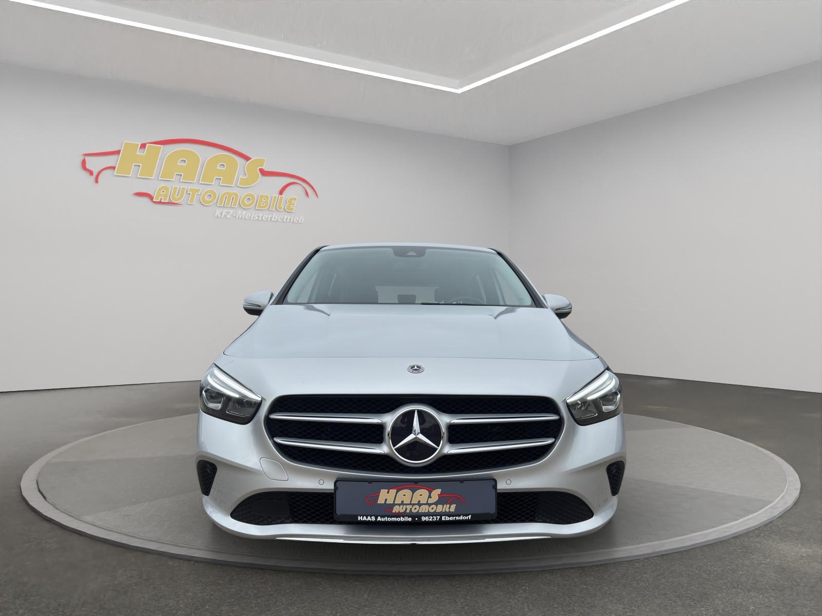 Mercedes-Benz B 180 B -Klasse*Navigation*Digital Tacho*1.Hand*