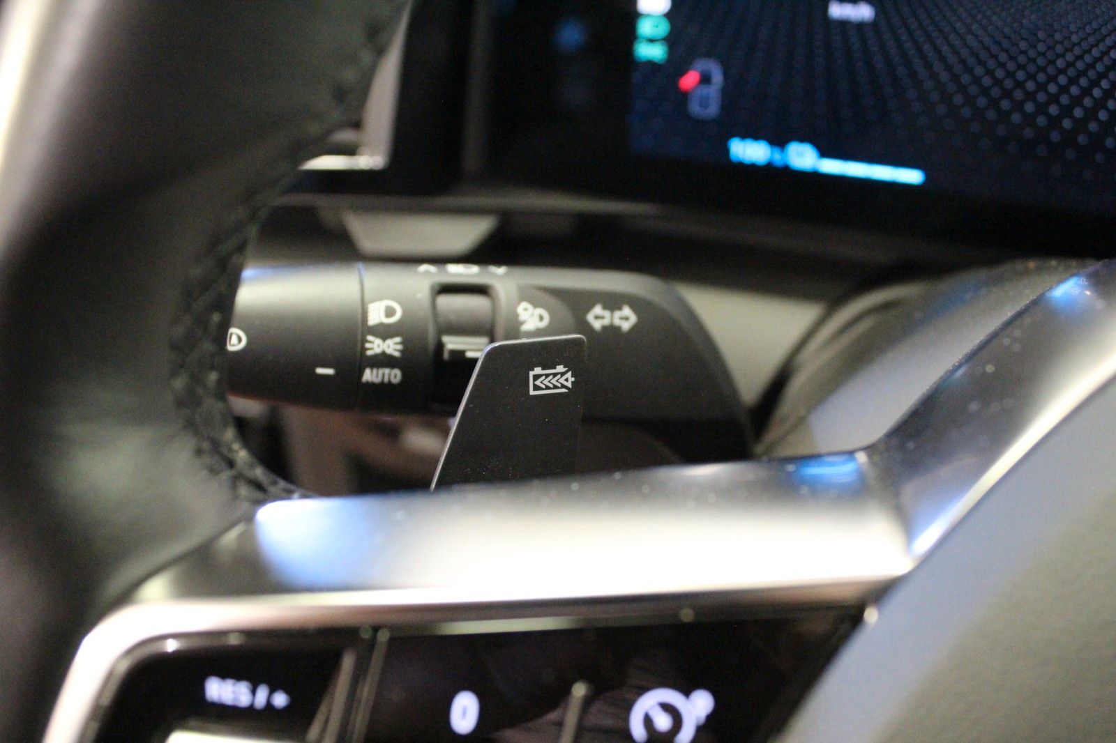 Fahrzeugabbildung Renault Megane Paket TechnoEV60 220hp optimum charge