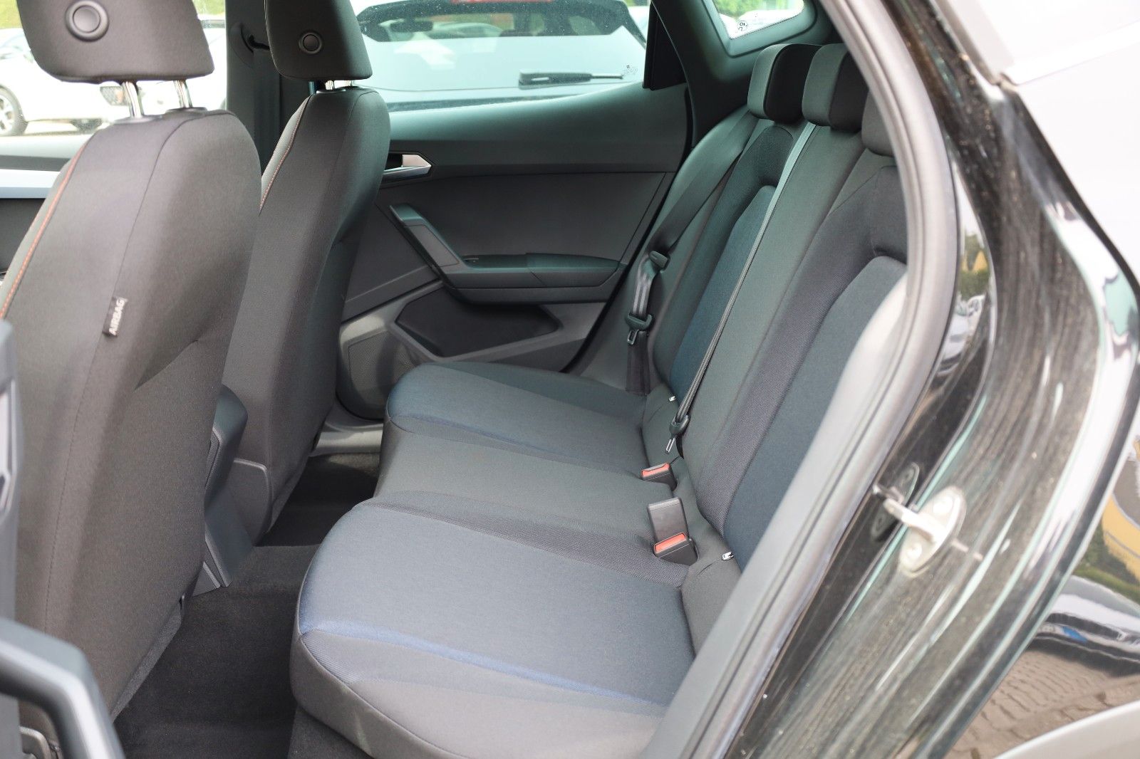 Fahrzeugabbildung SEAT Arona FR 1.0 TSI DSG *Mirror Link*Voll-LED*AHZV