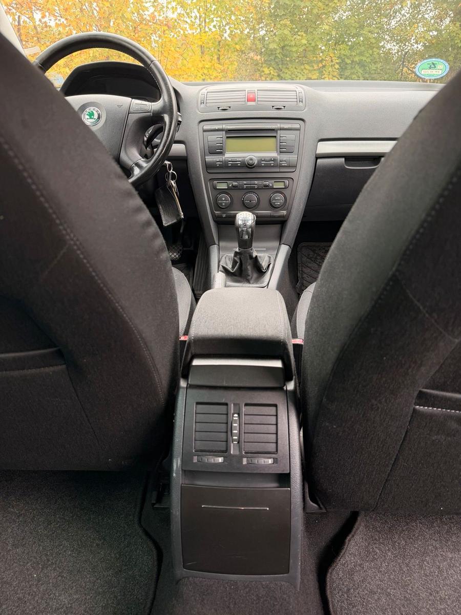 Skoda Octavia 2006 — photo 8