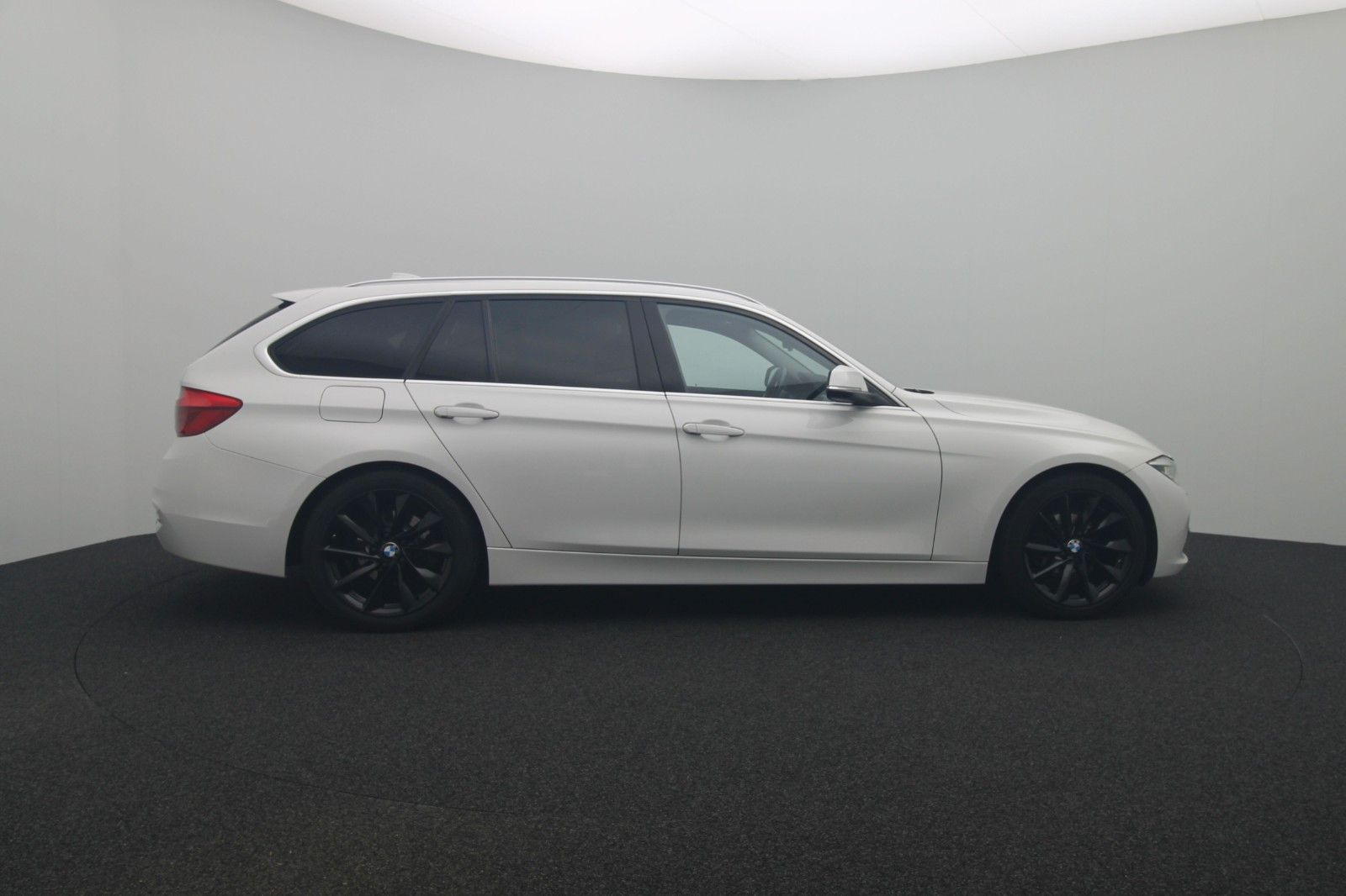 Fahrzeugabbildung BMW 320d Sport-Line