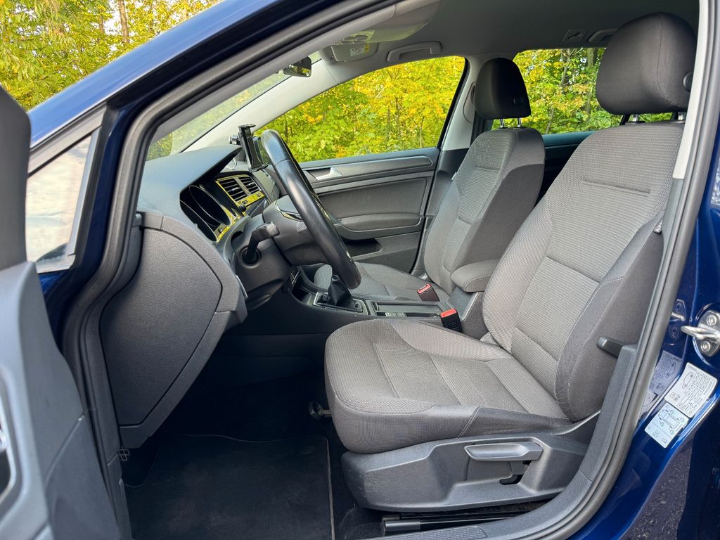 Volkswagen Golf 1.6 TDI Variant ,1.Hand,Standheizung,ACC