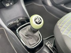 Foto Nummer 18: PEUGEOT 108