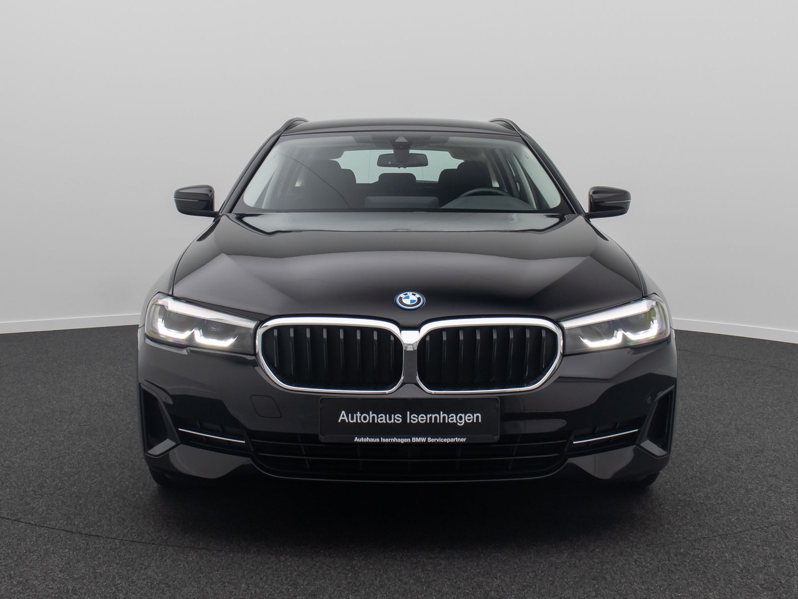 Fahrzeugabbildung BMW 520e GeschwindigReg DAB Kamera CockpitPro Alarm