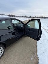 Renault Clio Yahoo! 1.2 16V 75 Yahoo! - Renault Clio 16v mit Benzin-Antrieb