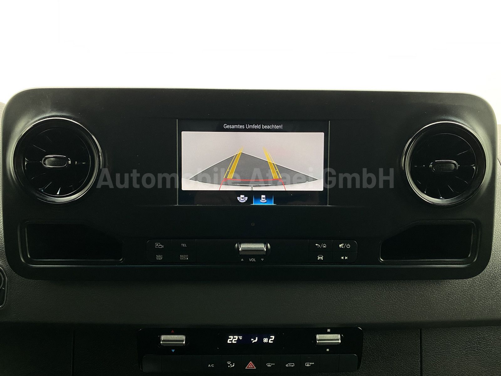 Fahrzeugabbildung Mercedes-Benz Sprinter 314 Automatik DISTRONIC+LED+NAVI (2747)