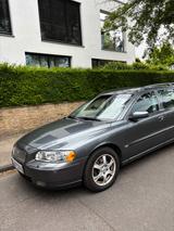 Volvo V70 2.4 125kW  - Volvo V70 in Duisburg