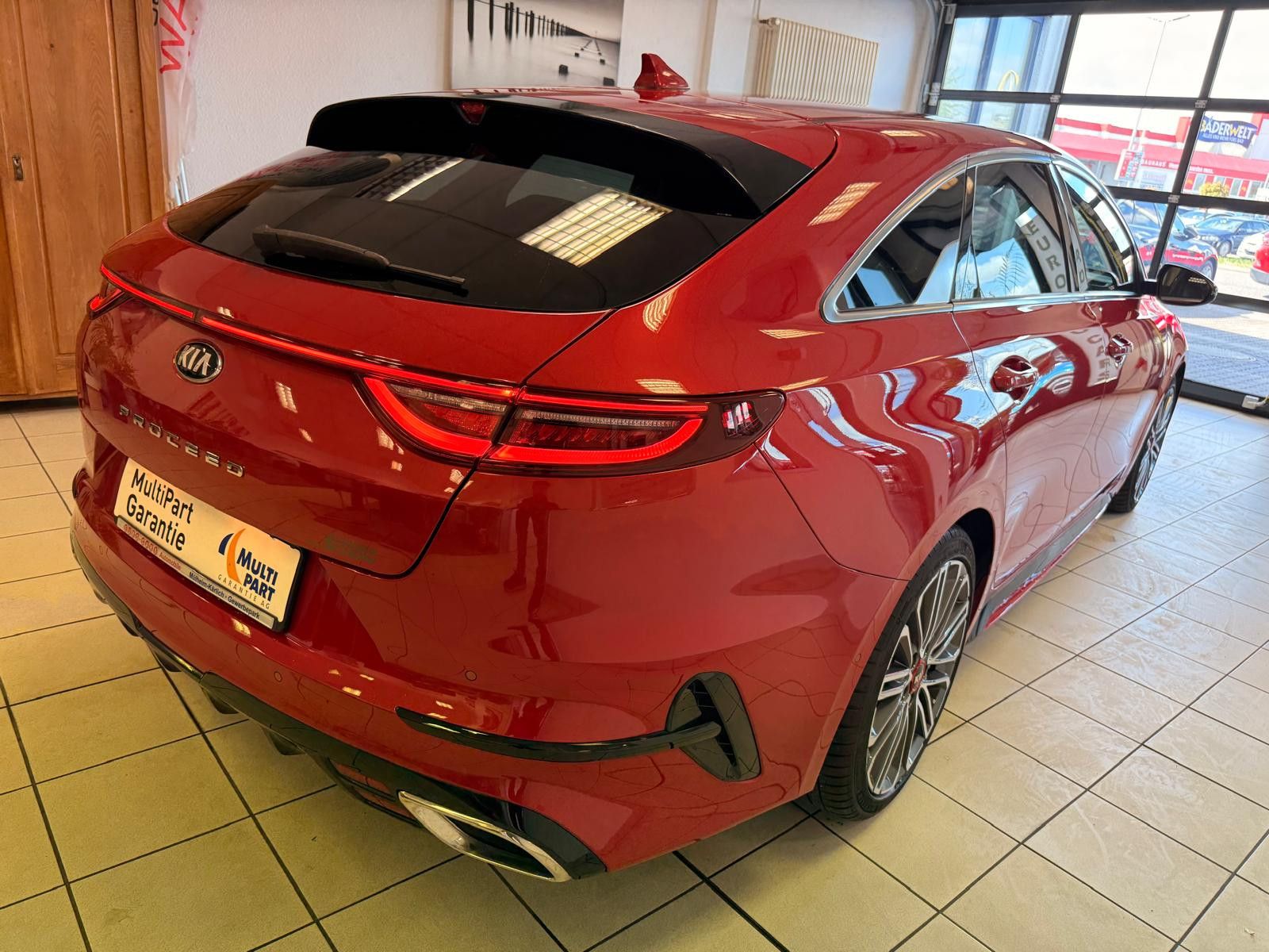 Fahrzeugabbildung Kia ProCeed GT / 1.HAND/SCHECKHEFT/NAVI/SOUND