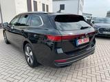 Volkswagen Passat 1.5 eTSI Business /AHK/Navi/RFK360° - Volkswagen Passat: R36