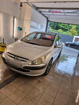 Peugeot 307  1.6 16V - Peugeot 307 in Solingen