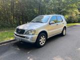 Mercedes-Benz Mercedes ML 270 CDi - Mercedes-Benz ML 270 von privat