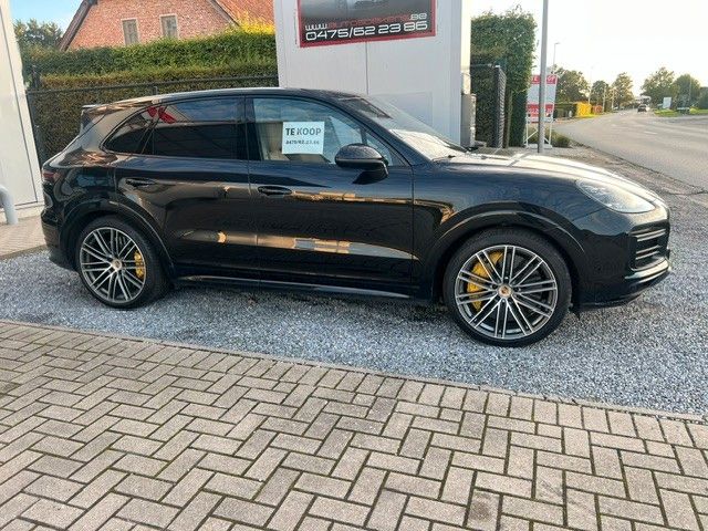 Porsche Cayenne Turbo imagem 2
