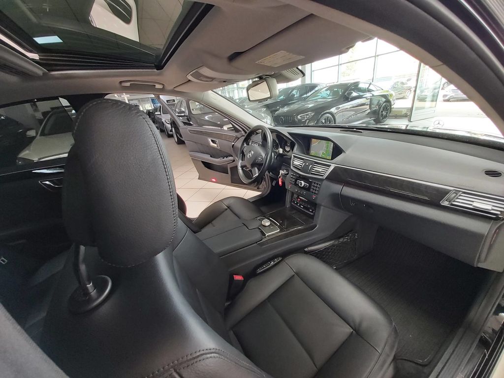 Mercedes-Benz E 300 CDI AVANTGARD LEDER TOTW KAMERA COMAND AHK
