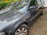 Volkswagen VW Passat Kombi, BJ.:98, 1.8, TÜV:9/27 - Volkswagen Passat aus 1998: Kombi