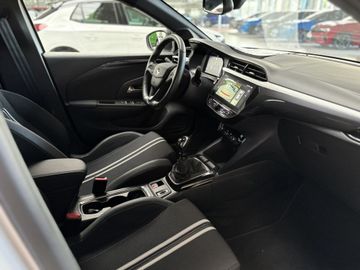Fotografie des Opel Corsa 1.2 Direct Injection Turbo GS