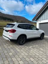BMW X3 xDrive30e AT - AHK, M-Felgen, Head Up