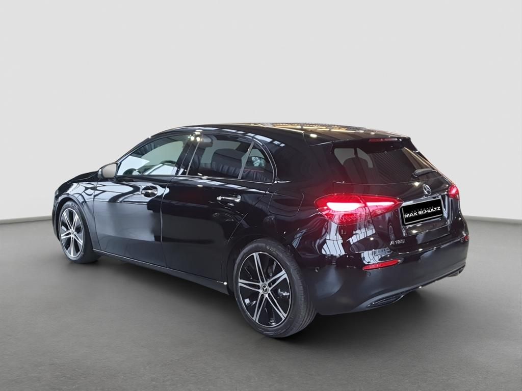Fahrzeugabbildung Mercedes-Benz A 180 Distronic*AHK*Sound*Night*LED*Sitzhzg*360
