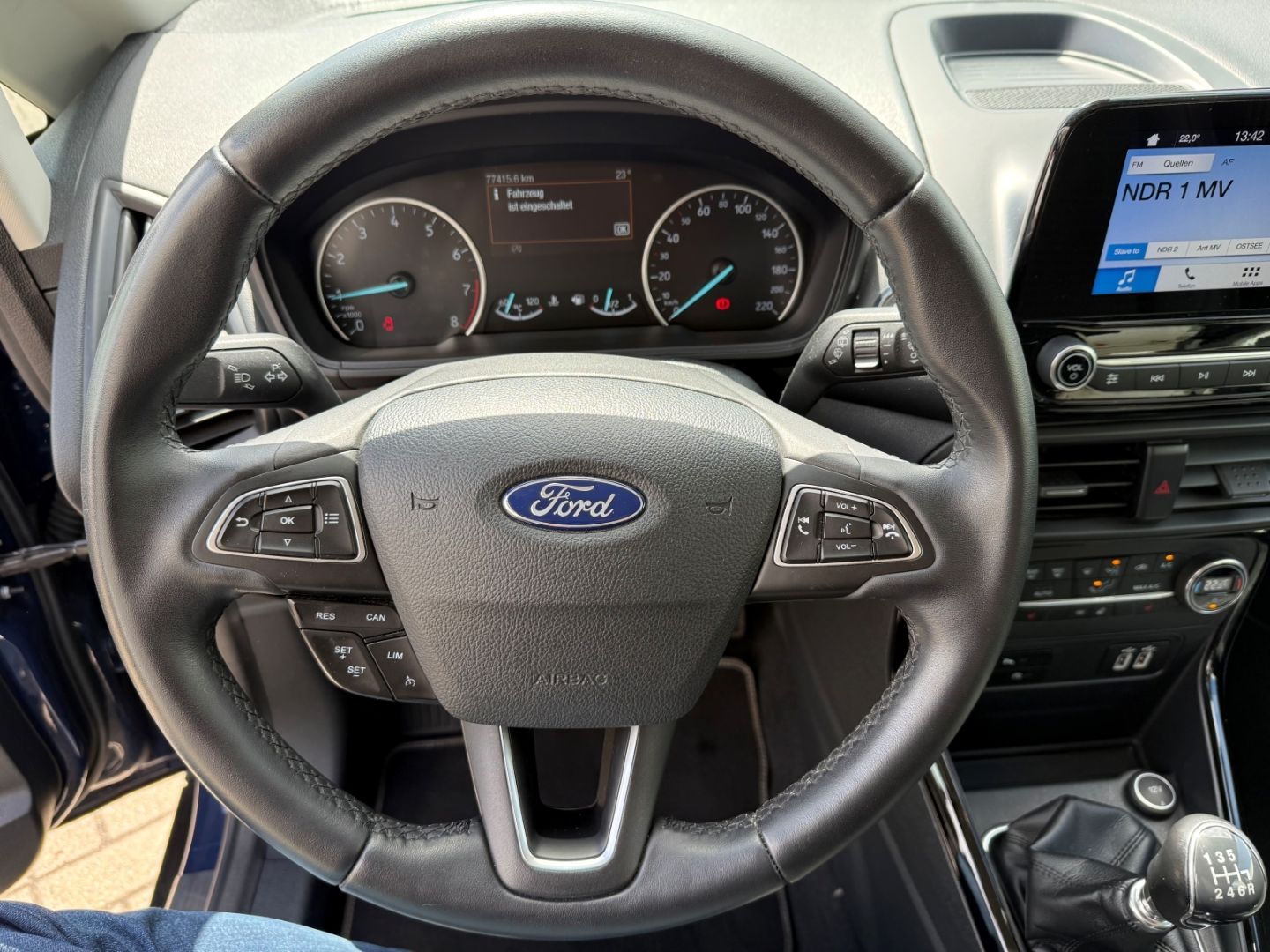 Fahrzeugabbildung Ford EcoSport Titanium 1.0 EcoBoost Navi WiPa CarPlay
