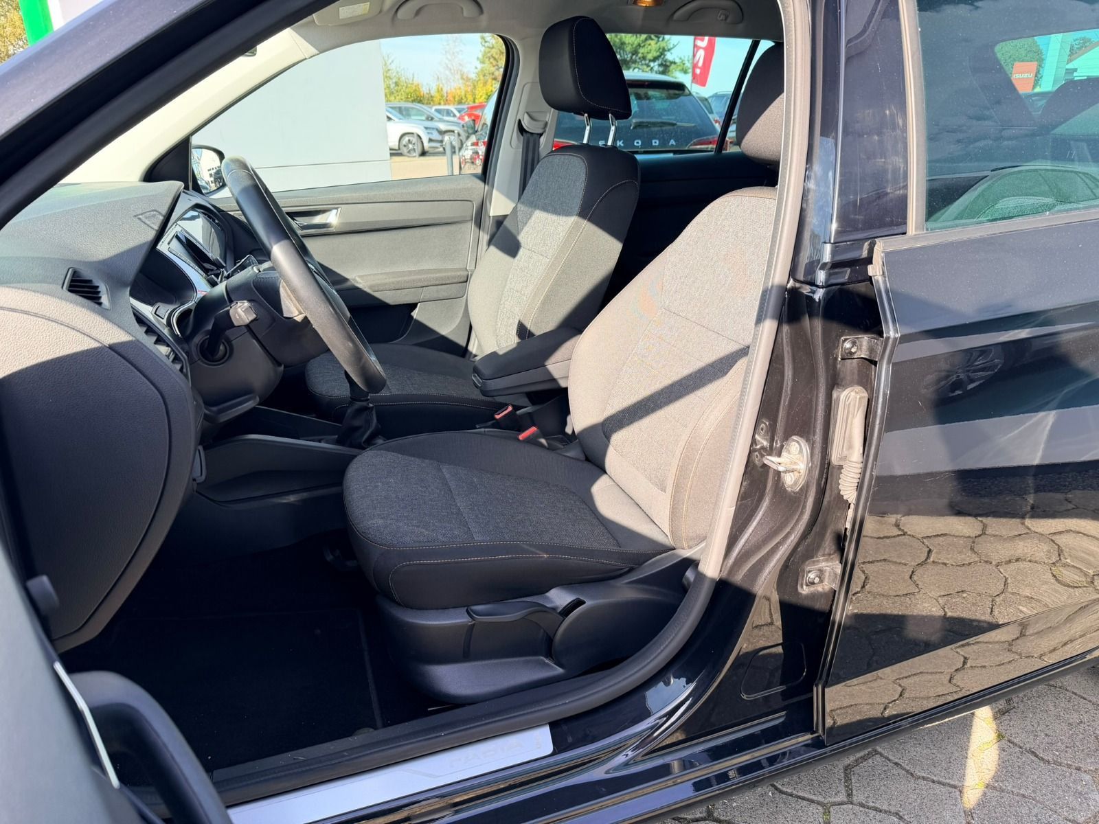 Fahrzeugabbildung SKODA Fabia Combi Best of 95PS 5-Gang*LED*NAVI*PDC