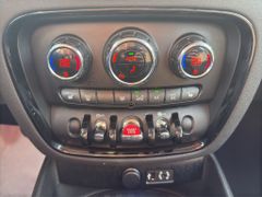 Fahrzeugabbildung MINI Clubman One KEYLESS PDC SITZHEIZUNG