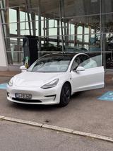 Tesla Model 3 Langstreckenbatterie - Allradantrieb - Tesla Model 3 in Stuttgart
