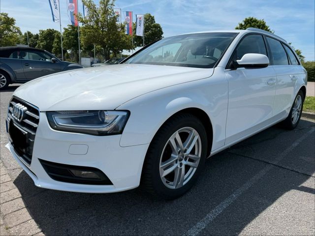 AUDI Audi A4 Avant 2.0 TDI 150 PS Automatik Xen...
