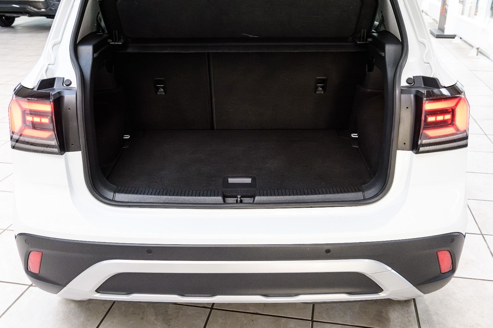 Fahrzeugabbildung Volkswagen T-Cross 1.0 TSI Goal +NAVI +LED