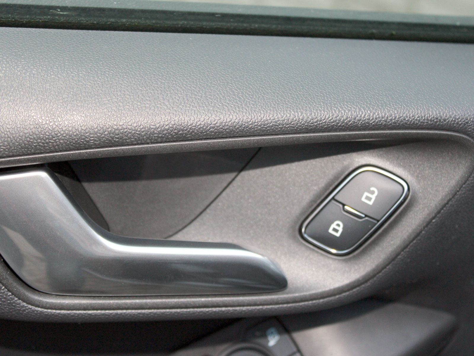 Fahrzeugabbildung Ford Fiesta Active 1,0 EcoBoost Hybrid