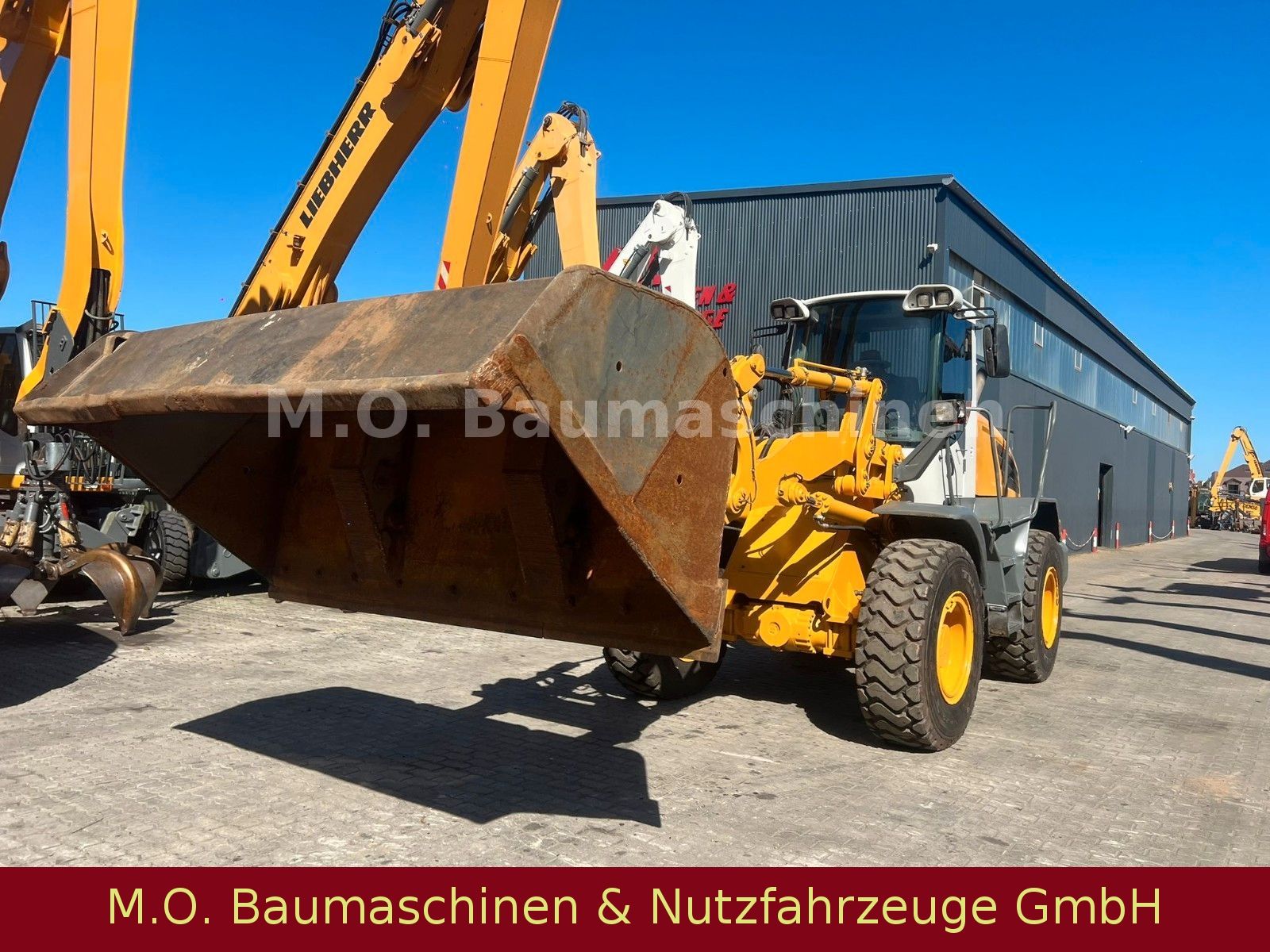 Fahrzeugabbildung Liebherr L524 /SW / AC/ Hochkippschaufel/Neue Reifen !