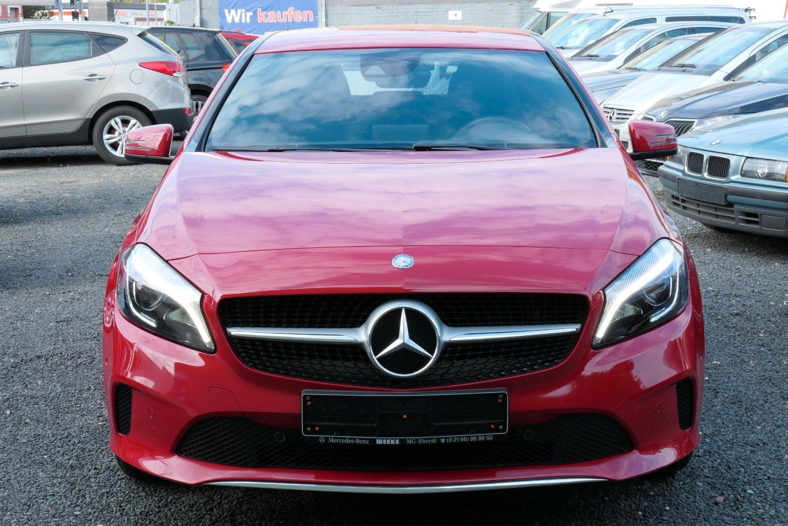 Mercedes-Benz A 180 Urban*LED*Selbstparken*PDC*