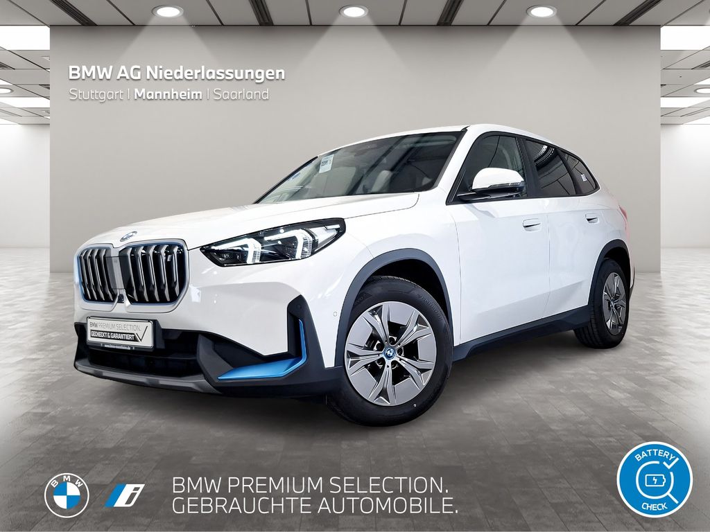 BMW iX1