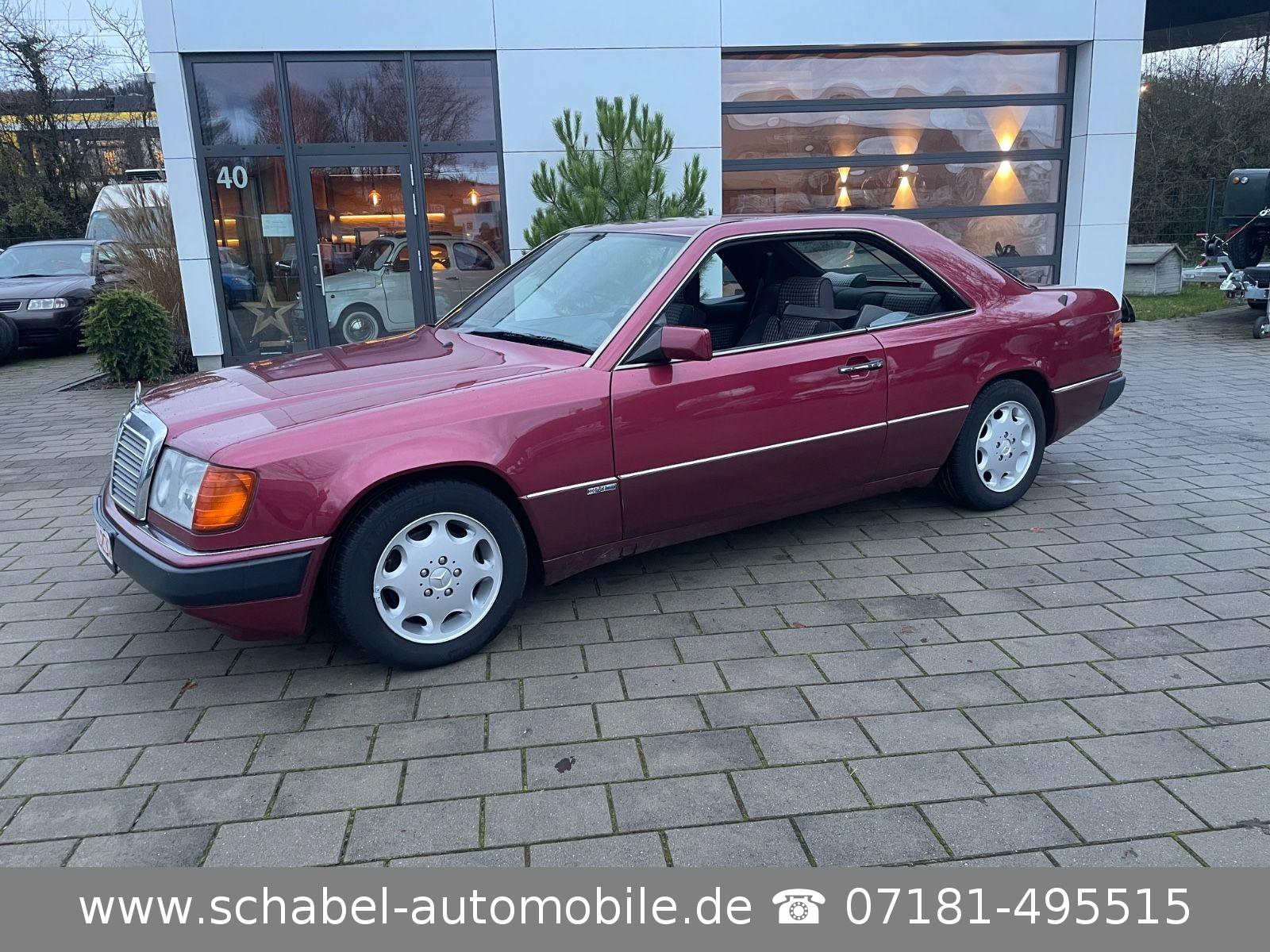 Mercedes-Benz 230 CE Coupe 1.Hd lückenl. MB-Scheckheft TÜV NEU