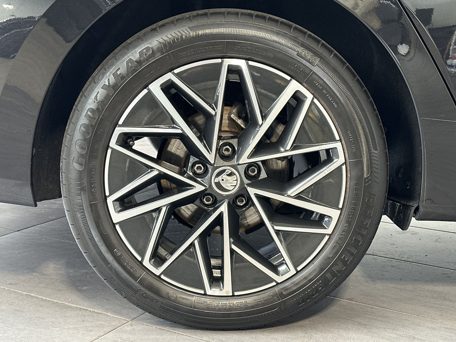 Fahrzeugabbildung SKODA Octavia Combi 2.0 TDI DSG Style NAV+LED+AHK+HUD