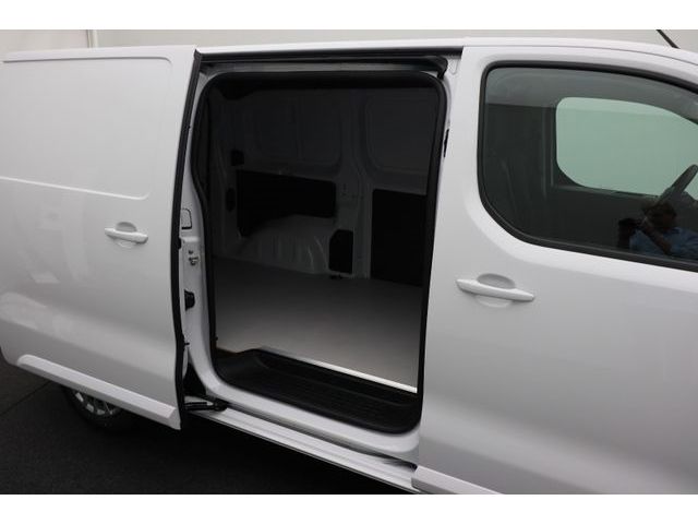 Fahrzeugabbildung Fiat Scudo Serie 1 Kastenwagen L2 1.5 MT6 AHK