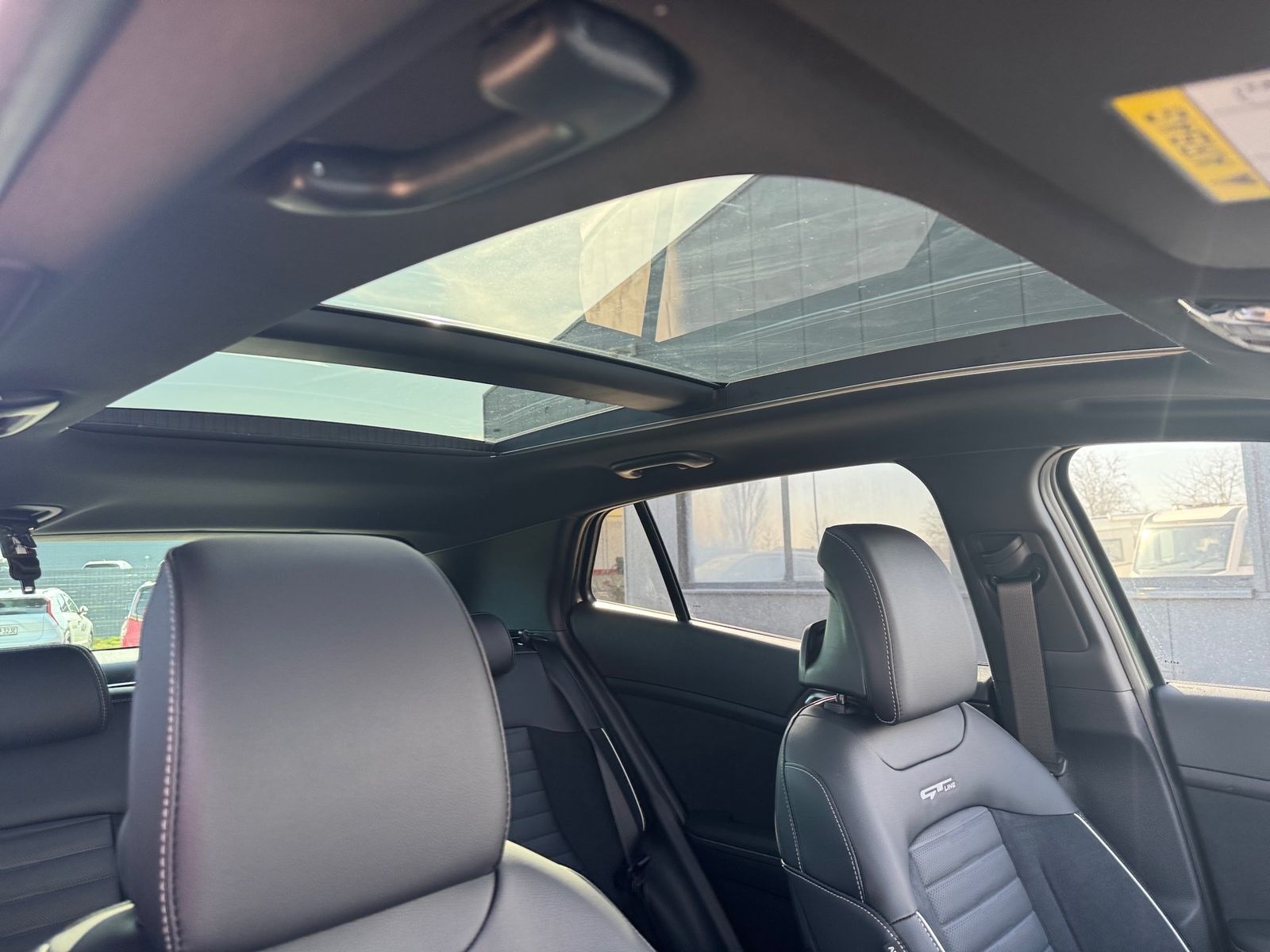 Fahrzeugabbildung Kia Sportage 1.6 T-GDI EcoDyn. 118kW GT-line DCT AWD