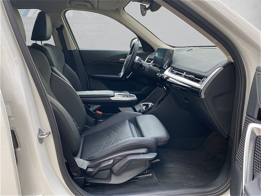 BMW iX1 - Bild 11