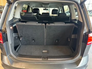 MYAUTOCENTER – Gebraucht- und Jahreswagen mit Werkstattservice in Pfaffenhofen Volkswagen Touran *7.SITZER*ACC*NAV*SZHZ*LED*ALCANTARA*
