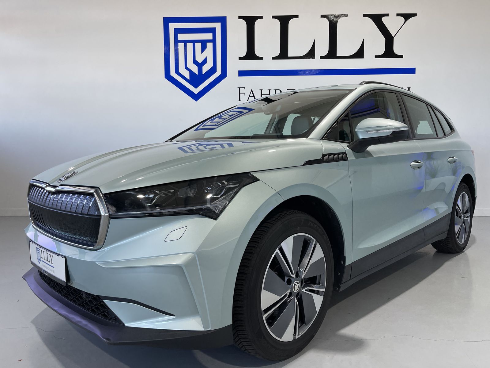 Fahrzeugabbildung SKODA Enyaq 60 Loft*AHK*LED-Matrix*Spur*ACC*
