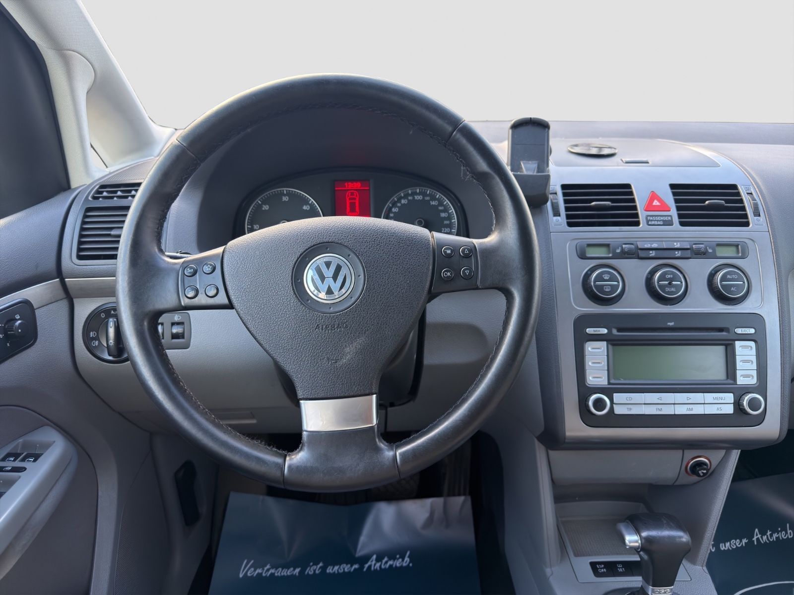 Fahrzeugabbildung Volkswagen Touran Trendline DSG/II.Hand/SHZ/Klimaauto./
