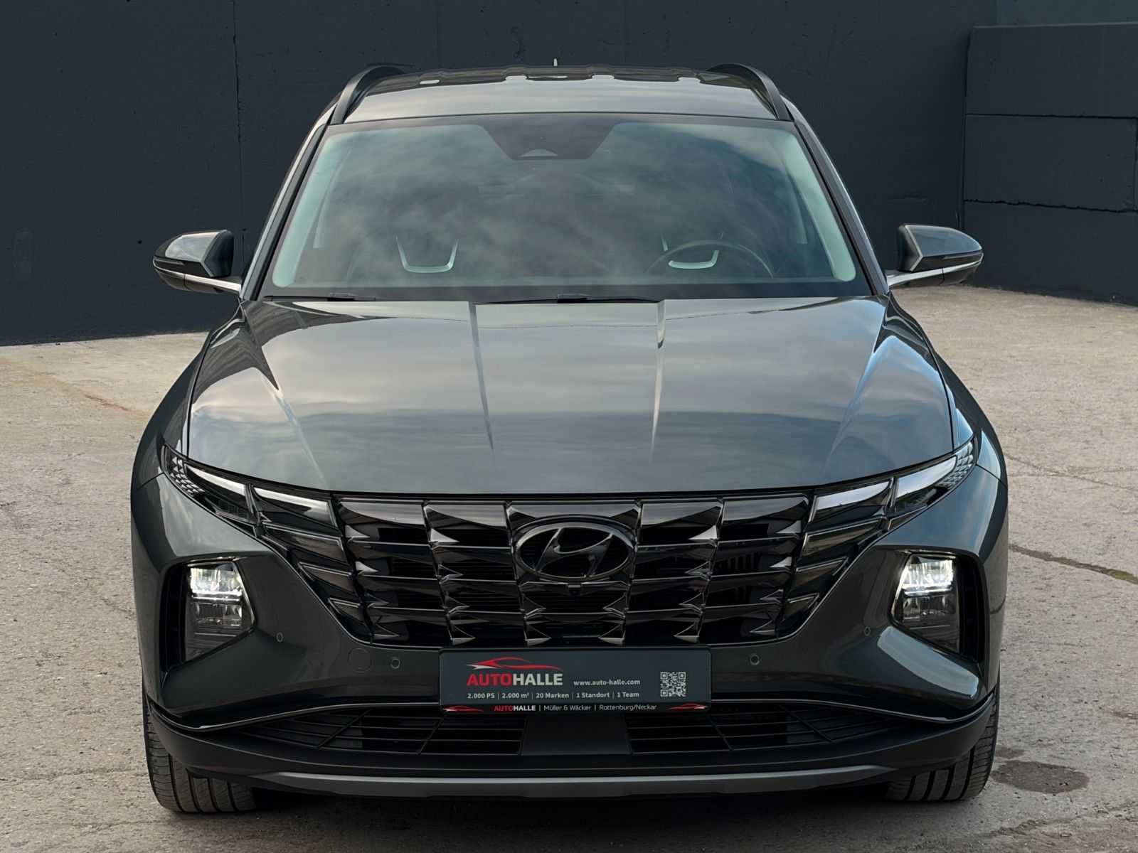 Fahrzeugabbildung Hyundai Tucson 1.6 T-GDI PHEV 4WD CarPlay 360° ACC SBL