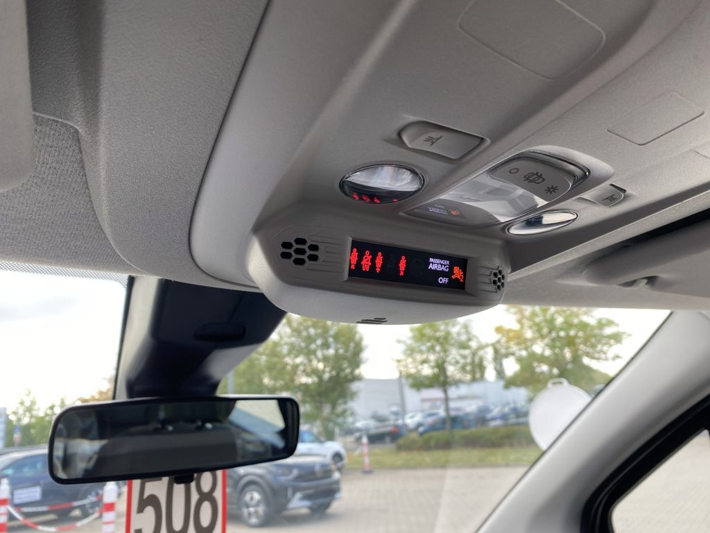 Fahrzeugabbildung Citroën Berlingo M PureTech 110 FEEL *Keyless*PDC*8Zoll*