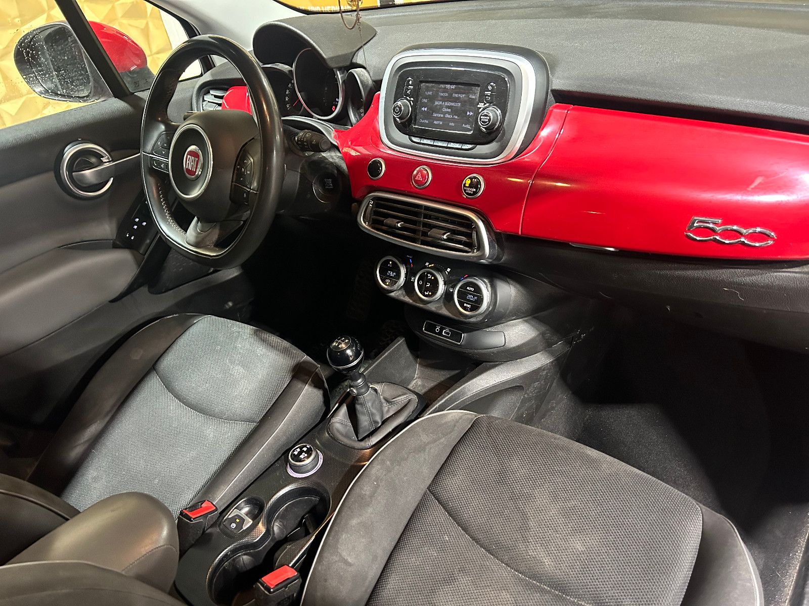 Fahrzeugabbildung Fiat 500X Pop Star/PDC/TEMPOMAT/KLIMA/NAVI