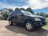Mercedes-Benz ML 400 CDI - - Mercedes-Benz ML 400 mit Diesel-Antrieb