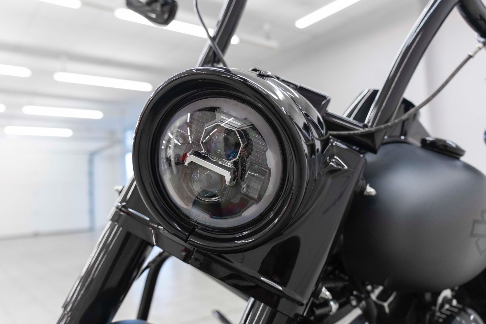 Fahrzeugabbildung Harley-Davidson FLHRXS ROAD KING