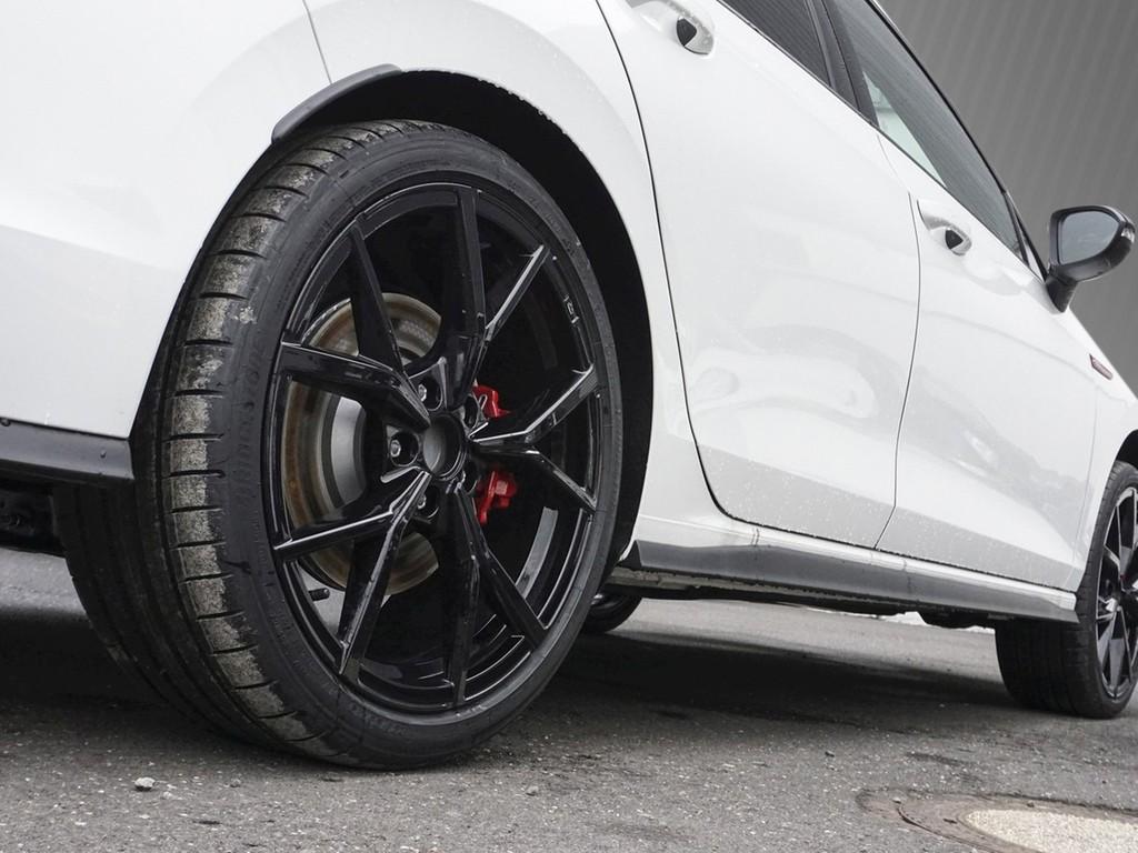 Volkswagen Golf GTI 2,0 l TSI 180 kW 7-DSG GTI, миниатюра 3