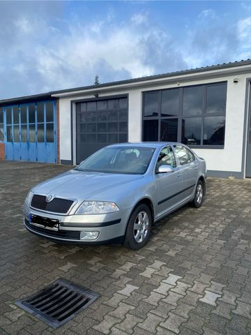 Skoda Octavia aus erster Hand